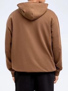 Sweat à capuche haute performance pour homme, conçu par les meilleurs fabricants de vêtements pour un usage décontracté - Product Image 5
