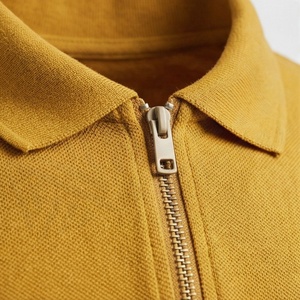 Polo en tricot uni pour homme, manches courtes, fermeture éclair, style décontracté, coupe classique, jaune moutarde - Product Image 4