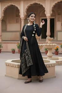 Conjunto de Kurta, Pantalón y Dupatta de Rayón Negro para Mujer, Pantalón Completamente Cosido y Parcialmente Elástico, Mercado Mayorista de Ropa - Product Image 5