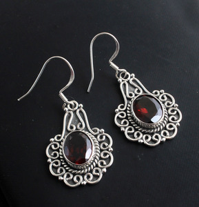 Wholesale Natural <b>Garnet</b> <b>Earrings</b> 925 Sterling Silver Handmade <b>Garnet</b> Dangle <b>Earrings</b> Red Gemstone Jewelry for Women - Product Image 1
