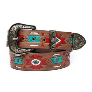Cinturón unisex de cuero marrón tostado estilo western con grabado floral, hebilla de latón, pasador de cinturón y extremo de lazo, resistente y de longitud ajustable. - Product Image 3