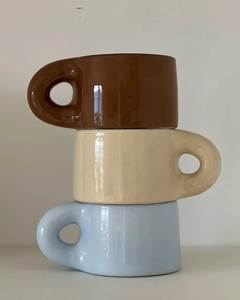 Juego de Tazas de Cerámica, Diseño Minimalista, Color Sólido, Acabado Mate, Colección de Tazas para Regalo - Product Image 1