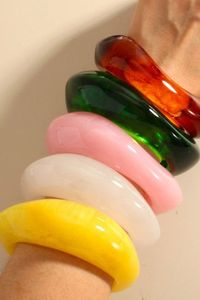 กำไลข้อมือเรซิ่นทำมือ กำไลแฟชั่นเรซิ่นดีไซน์เนอร์ กำไลเรซิ่นหลากสี กำไลเรซิ่นพรีเมียม กำไลเรซิ่นดีไซน์โดดเด่น - Product Image 2
