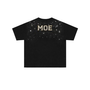 เสื้อยืดผู้ชายดีไซน์พิเศษประดับคริสตัลรูปดาว คุณภาพพรีเมียม ทรงโอเวอร์ไซส์ ผ้าฝ้าย สตรีทแวร์ ทรงบ็อกซี่ รับผลิตจำนวนมากแบบ OEM - Product Image 4