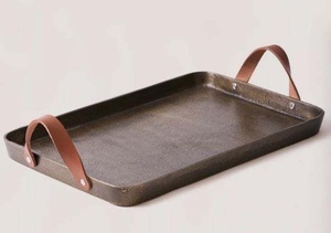 Plateau de service rectangulaire en métal massif, fait main, avec anneaux latéraux, idéal pour la maison et la restauration – Meilleures ventes - Product Image 3
