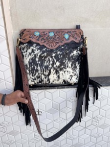 Sac à main en cuir repoussé véritable peau de vache frange sac à bandoulière sculpture bohème couleur turquoise nouveau design sacs à bandoulière pour femmes - Product Image 4