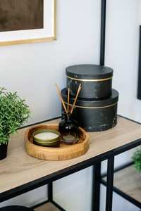 Bandeja Redonda Rústica Mediana de Madera de Mango, Hecha a Mano con Asas de Hierro, Bandeja Decorativa Sostenible para Cocina - Product Image 6