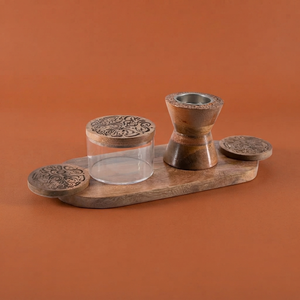 Ensemble artisanal de brûleurs d'encens en bois avec des gravures de calligraphie complexes, un pot de rangement transparent, des sous-verres et une base de service - Product Image 1
