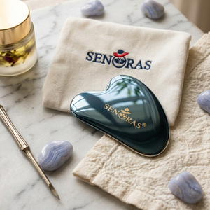 Herramienta de Masaje Ayurvédica Kansa Gua Sha de Mano |   Raspador Facial y Corporal de Bronce Natural para Reafirmar la Piel |   Proveedor Mayorista India - Product Image 1