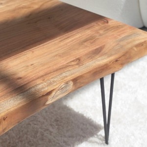 Table basse Vandana Zenova en acacia foncé avec pieds en forme d'épingles à cheveux pour un décor moderne - Product Image 2