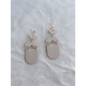Pendientes de Resina Ligeros Hechos a Mano con Acabado Liso, Diseño Moderno, Calidad Duradera, Joyería de Moda, Accesorios de Cristal RR - Product Image 3