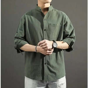 เสื้อเชิ้ตผู้ชายสีดำ คอจีน แขนสามส่วน ผ้าฝ้ายป๊อปลิน สีพื้น ระบายอากาศได้ดี เหมาะสำหรับใส่ในฤดูร้อน - Product Image 2