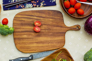 Planche à découper multifonctionnelle en bois durable, blocs de découpe de viande en bois personnalisés avec logo gravé, planche à fromage - Product Image 2