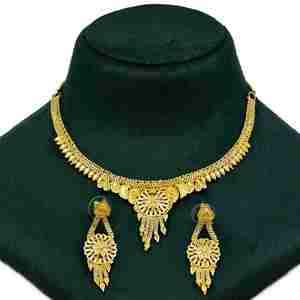 Joyería de Moda al por Mayor, Juego de Collares Cortos de Latón Chapado en Oro de 14K, 18K y 24K, Diseño Floral Tradicional - Product Image 1
