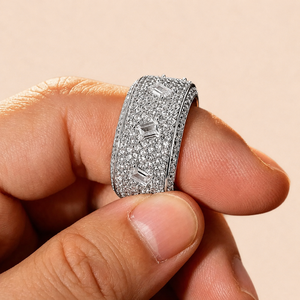 แหวนเพชรโมอิสซาไนต์ทรงกลมเจียระไนแบบฝังเพชรเต็มวง ชุบทองคำขาว 14K สำหรับผู้ชาย ดีไซน์ทันสมัย เหมาะสำหรับเป็นแหวนหมั้น สามารถสั่งทำได้ - Product Image 3