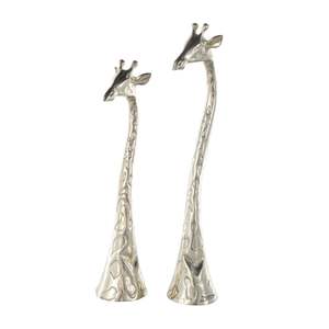 Sculpture élégante en aluminium, artisanale, décorative et artistique, pour une présentation luxueuse dans l'intérieur d'une maison. - Product Image 1