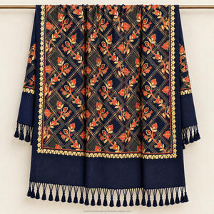 Châle en pashmina indien de marque de luxe, en laine, pour femmes musulmanes, imprimé floral long, doux et agréable au toucher, collection automne 2024 - Product Image 3