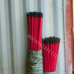 ไม้กวาดไม้ ด้ามไม้เคลือบพีวีซีสีแดง ด้ามไม้กวาดเคลือบด้ายอิตาลี คุณภาพสูง เป็นมิตรกับสิ่งแวดล้อม - Product Image 4