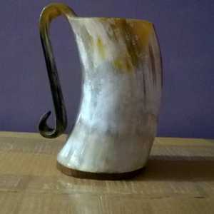 Taza de Cuerno Hecha a Mano HASAN CRAFT con Asa, Color Natural, Diseño Moderno y Lujoso, Ecológica, para Uso Doméstico - Product Image 3