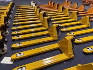 Chariot à palettes manuel ergonomique de 2,5 tonnes - Châssis en acier robuste avec pompe allemande pour une utilisation sécurisée - Product Image 6