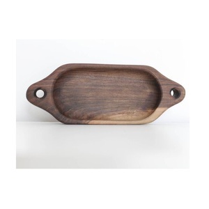 Plateau en bois exclusif pour la maison, conçu pour allier l'artisanat intemporel à la fonctionnalité quotidienne - Product Image 2
