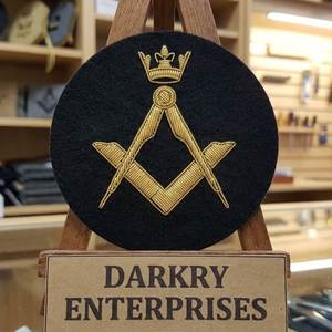 Badge brodé personnalisé en fil de métal doré avec compas maçonnique et lettre G, écusson en velours bordeaux fait main, insignes de cérémonie - Product Image 6