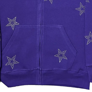 เสื้อฮู้ดผู้ชายสีเบจ ทรงปกติ ผ้าฝ้ายฟลีซ 100% มีกระเป๋าหน้า สไตล์วินเทอร์ แนวอาร์แวน์ทการ์ด ลวดลายดิจิทัล - Product Image 4