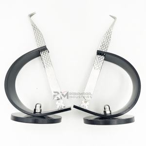 Pince à cils RMI 90 degrés à pointe mate, design Butterfly Bottom, pour volume et pointe diamant / Support de pince à cils individuelle - Product Image 2