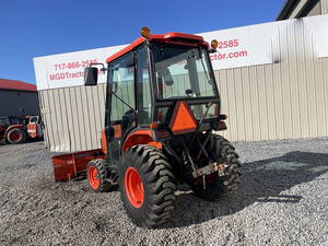 Tracteur B3000 2011, 210 CV, 4x4, transmission par engrenages, équipement de qualité supérieure prêt à l'exportation, usage intensif, approvisionnement en gros, Texas - Product Image 2