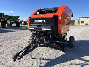Presse à balles rondes Kubota BV4160E 2017 - Product Image 4