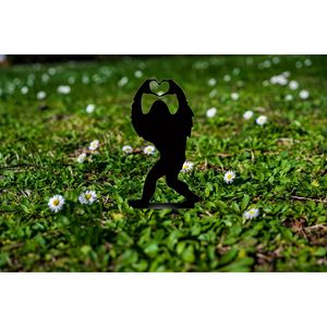 Statua da Giardino Trendy e Divertente di Bigfoot CIFbuy, Scultura Unica a Cartone Animato, Decorazione per Esterni, Regalo Perfetto con Servizio di Ritiro - Product Image 5