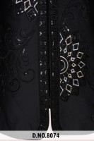 Costume Indo-Occidental Jet Black TR Lachko à motif géométrique Mandala avec broderie de sequins dorés mats pour marié