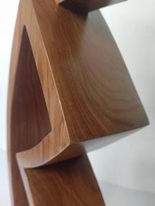 Coeur en bois artisanal, objet décoratif, symbole d'amour minimaliste, pour table, étagère et décoration de salon moderne, provenant d'Inde - Product Image 3