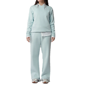 ชุดวอร์มผ้าฟลีซสำหรับผู้หญิงสไตล์นักศึกษาหญิง ฤดูหนาว แบบยืดได้ 2 ชิ้น ชุดลำลองใส่สบายๆ ขายส่ง รับผลิตตามแบบ OEM ออกแบบเองได้ - Product Image 1