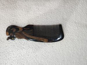 หวงตัง หวีทำมือคุณภาพพรีเมียมจากเขาควาย ทนทาน ปลอดสารพิษ พกพาสะดวก อุปกรณ์เสริมผม รับทำโลโก้ตามสั่ง ผลิตที่บ้าน - Product Image 6