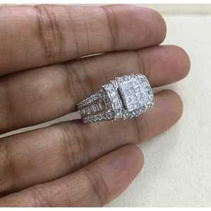 Bague de fiançailles et de mariage en diamant blanc naturel rond et taille princesse de 1,97 ct pour femme, en argent sterling 925, vente en gros - Product Image 5