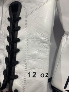 Nouveaux gants de boxe Fairtex - Cuir véritable pour entraînement et sparring - Équipement de Muay Thai noir de 10 oz à 18 oz - Product Image 6