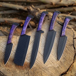 Juego de Cuchillos de Cocina Multiusos de 5 Piezas de Acero Inoxidable Forjado a Mano con Recubrimiento de Óxido, Mango de Madera Ambidiestro, Acabado Mate, Marca UA Supplies - Product Image 1