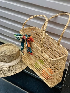 Sac fourre-tout décontracté en paille tressée, style boîte, vintage, rond, avec bandoulière en cuir PU, fermeture éclair et broderie - Product Image 3