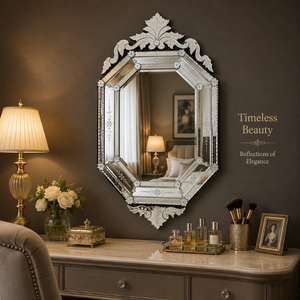 Miroir octogonal vénitien de luxe avec couronne en forme de couronne royale et panneaux en verre biseauté |   Miroir mural décoratif antique à motifs floraux gravés - Product Image 4