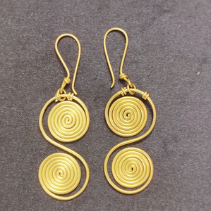 Pendientes Creativos de Latón con Acabado Dorado, Elegantes, Más Vendidos, Accesorios para Fiestas y Bodas, Pendientes de Oreja a Precio Económico - Product Image 6