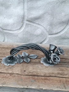 Decoración de Pared con Rosas de Hierro, Adorno Floral Elegante con Acabado Pintado para Cercas, Enrejados y Puertas - Product Image 4