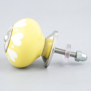 Boutons de meuble en céramique faits à la main en gros, poignées de porte et tirants de tiroir ronds en forme de cœur jaune et blanc - Product Image 4