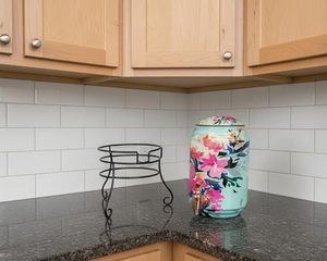 Distributeur d'eau extérieur en cuivre floral avec robinet en cuivre sur support métallique - Product Image 2