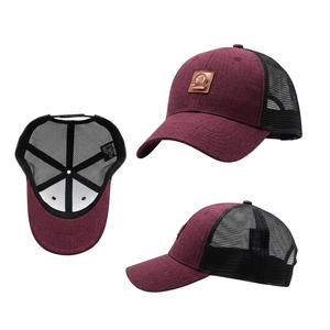 Casquette en maille 6 panneaux OEM de haute qualité avec logo personnalisé, patchs sportifs, broderie 3D tendance, style hip-hop, décontractée, pour l'extérieur, les fêtes et les événements. - Product Image 1