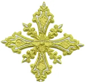 Vêtement d'église personnalisé croix brodée à la main OEM croix liturgique motif religieux or/argent fil d'investissement cadeau fait main