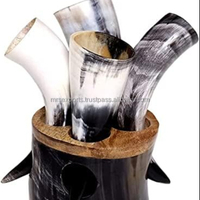 100% Authentique ensemble de cornes à boire Viking 4 pièces support de corne de buffle de boeuf poli fini à des prix abordables par M R S EXPORTS