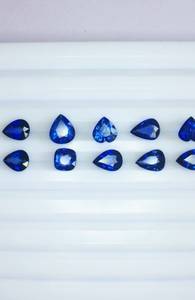 Saphir bleu naturel diffus certifié IGI, qualité AAA, avec coupe fine et lueur, prix très avantageux, 14,66 carats - Product Image 5
