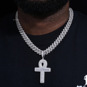 Pendentif Croix Ankh en Moissanite Baguette - Pendentif en Argent Sterling 925 avec Moissanite, Pendentif Croix Ankh en Moissanite Couleur D VVS - Product Image 2