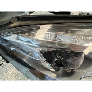 ไฟหน้ามือสองสำหรับรถ S-class ด้านขวา รุ่น A2229061804 - Product Image 2